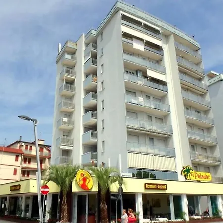 Ferienhaus Cortina 1-85 *